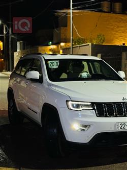 جیپ گراند شیرۆکی